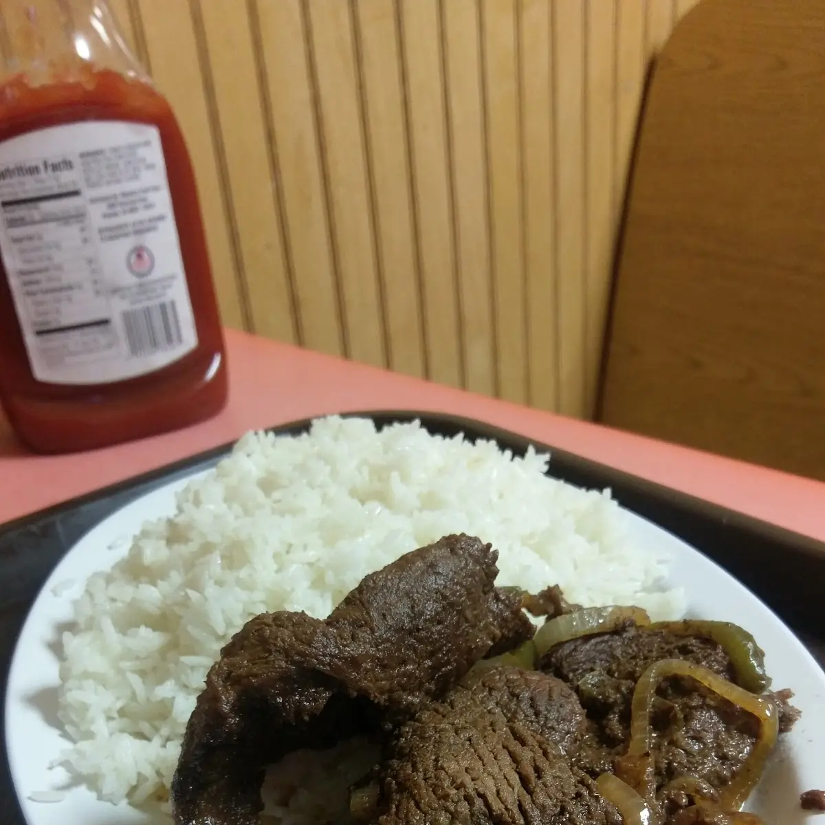 Bistec Encebollado Con Arroz