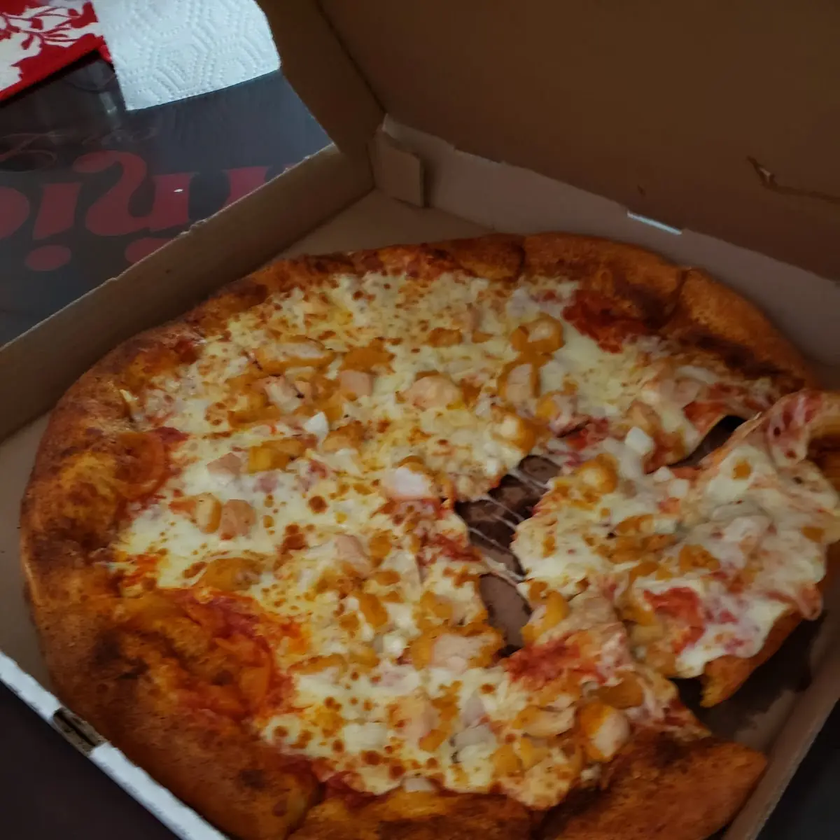 Buffolw Chicken Pizza