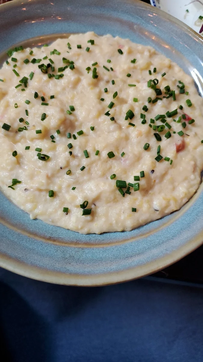 Creamy Stone Cheese Grits
