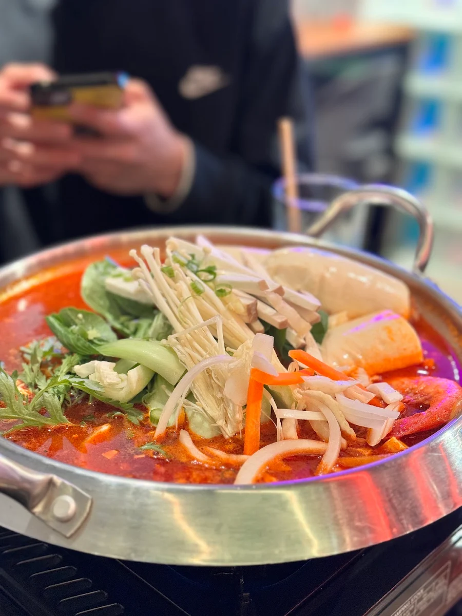 Mr Yoon's Army Hot Pot, Mr Yoon Glenwaverley