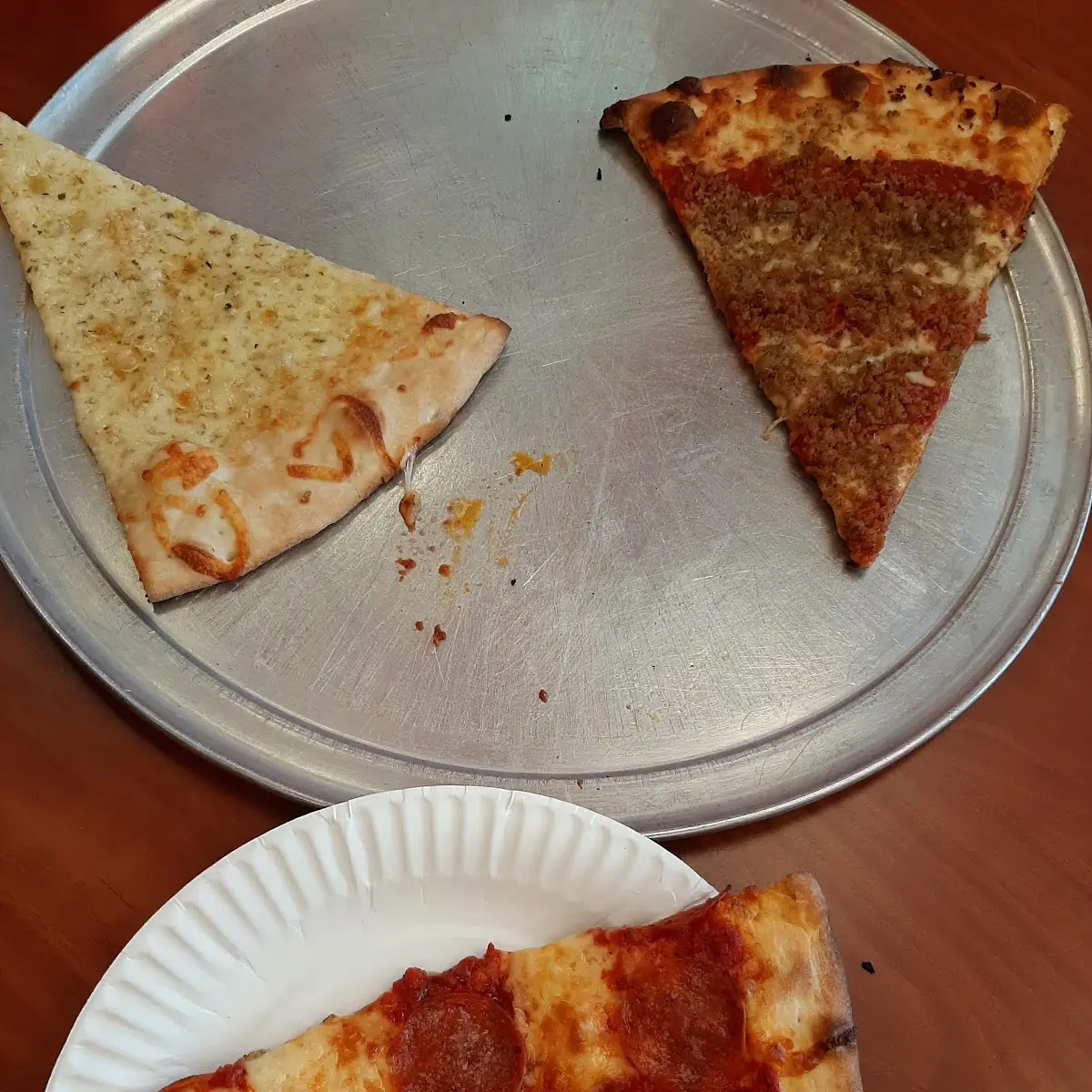 White Pizza Pepperoni Pizza Sausage Pizza Slice