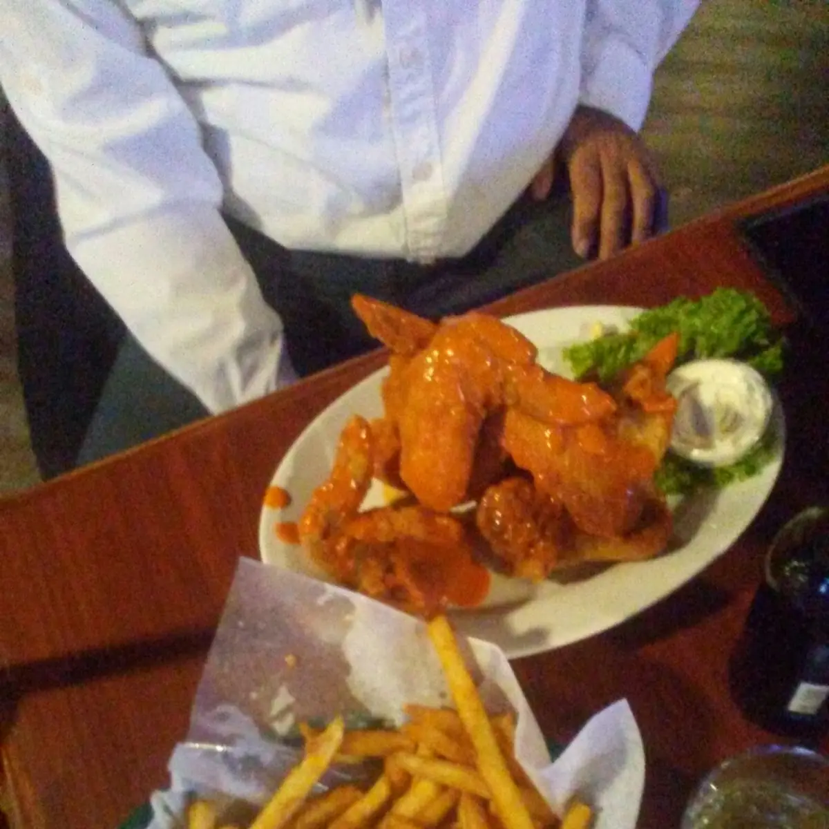 Jumbo Wings and Fris