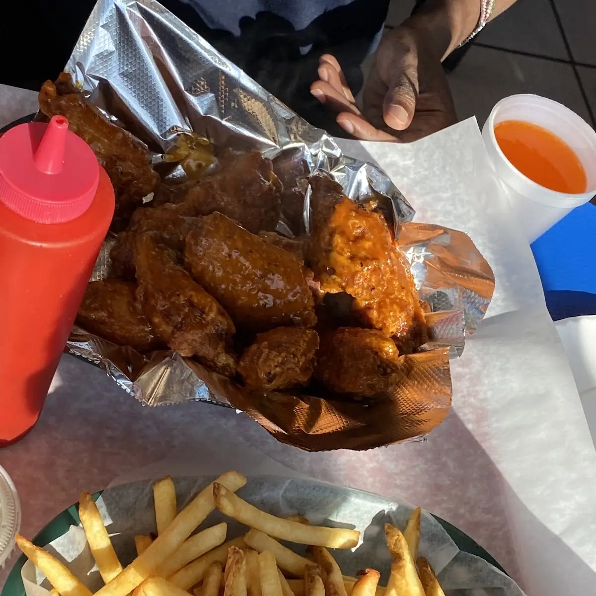 Boneless Chicken Wings (6)
