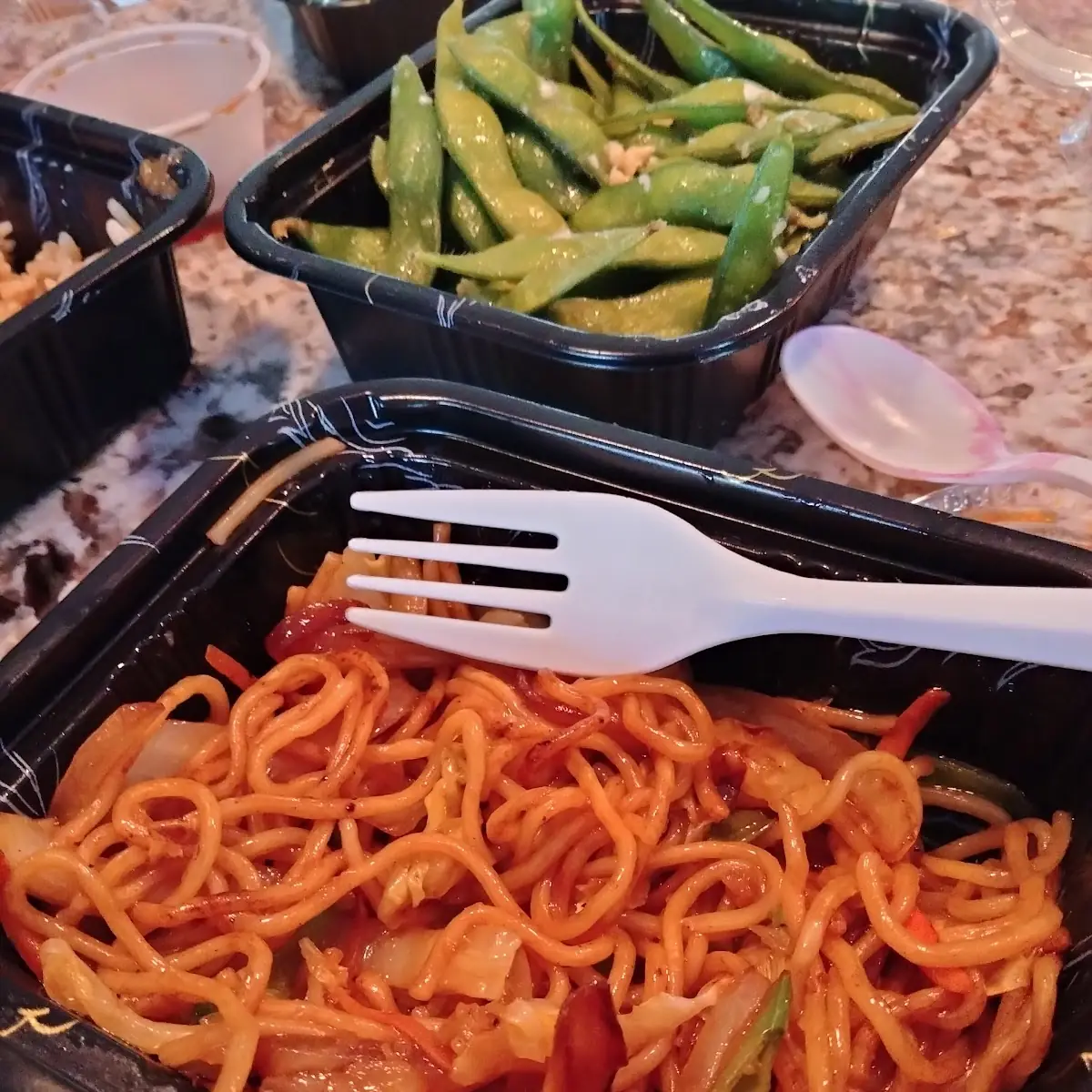 Vegetable Lo Mein Noodles