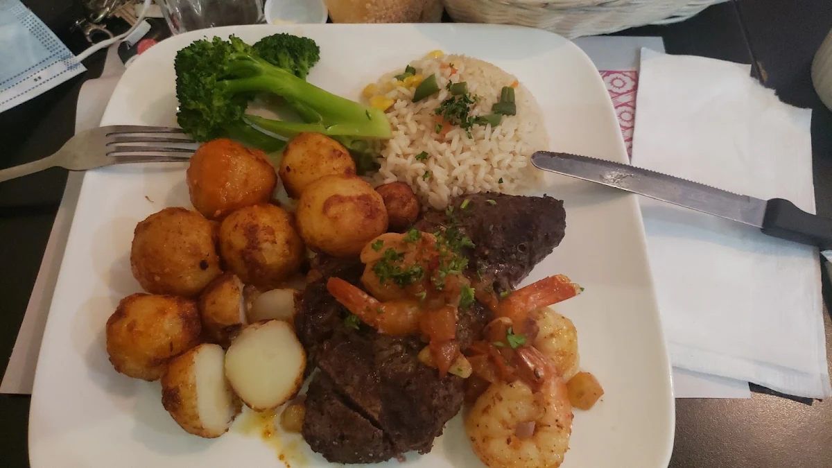 Filet Mignon and Shrimp, Restaurant Luso