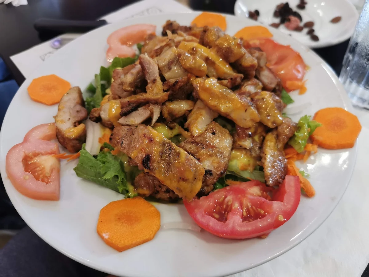 Salad with Chicken, Restaurant Luso