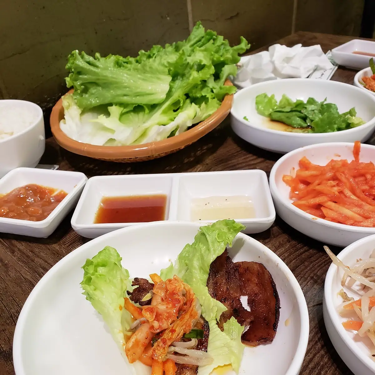Lettuce Wrap with Pork Belly