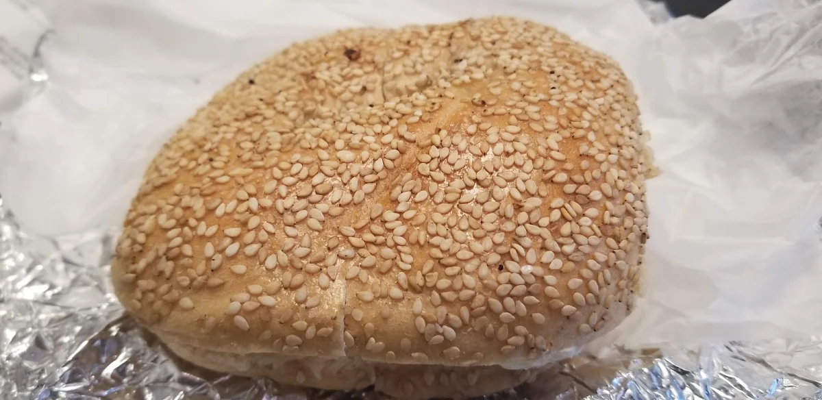 Sesame Bagel w Plain Cream Cheese