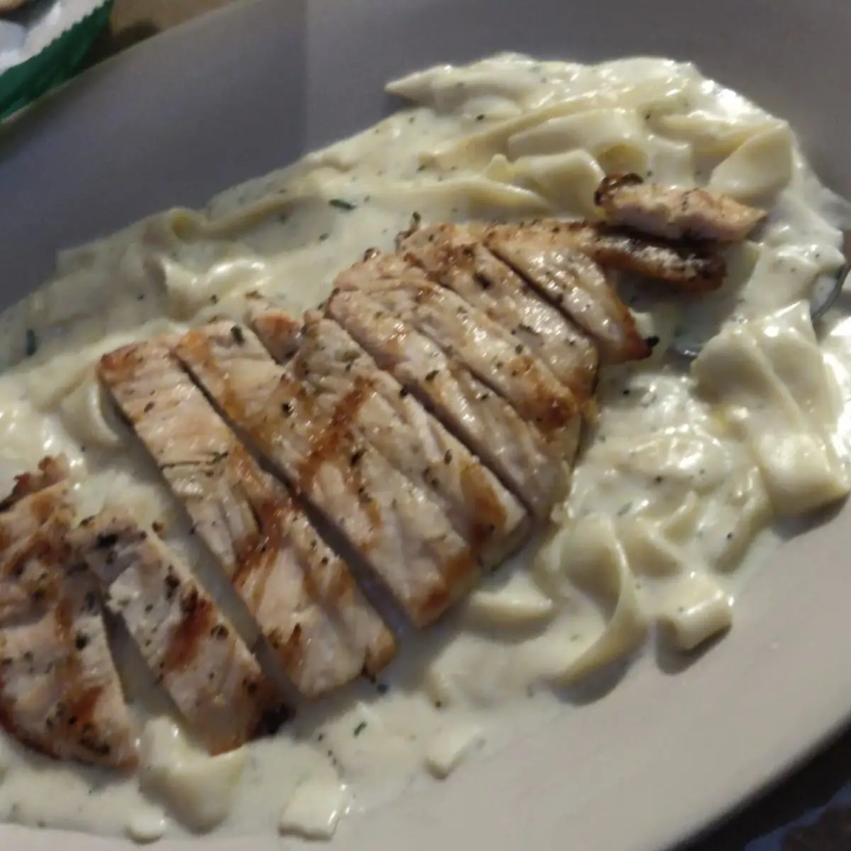 Chicken Alfredo Pizza
