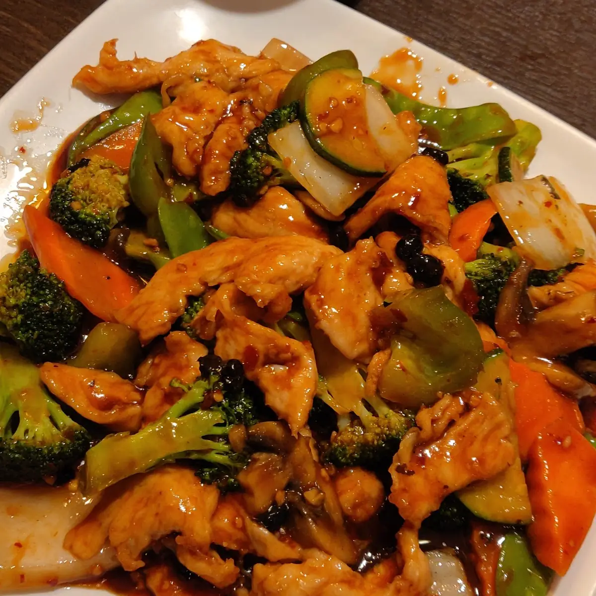 Triple Delight in Garlic Sauce