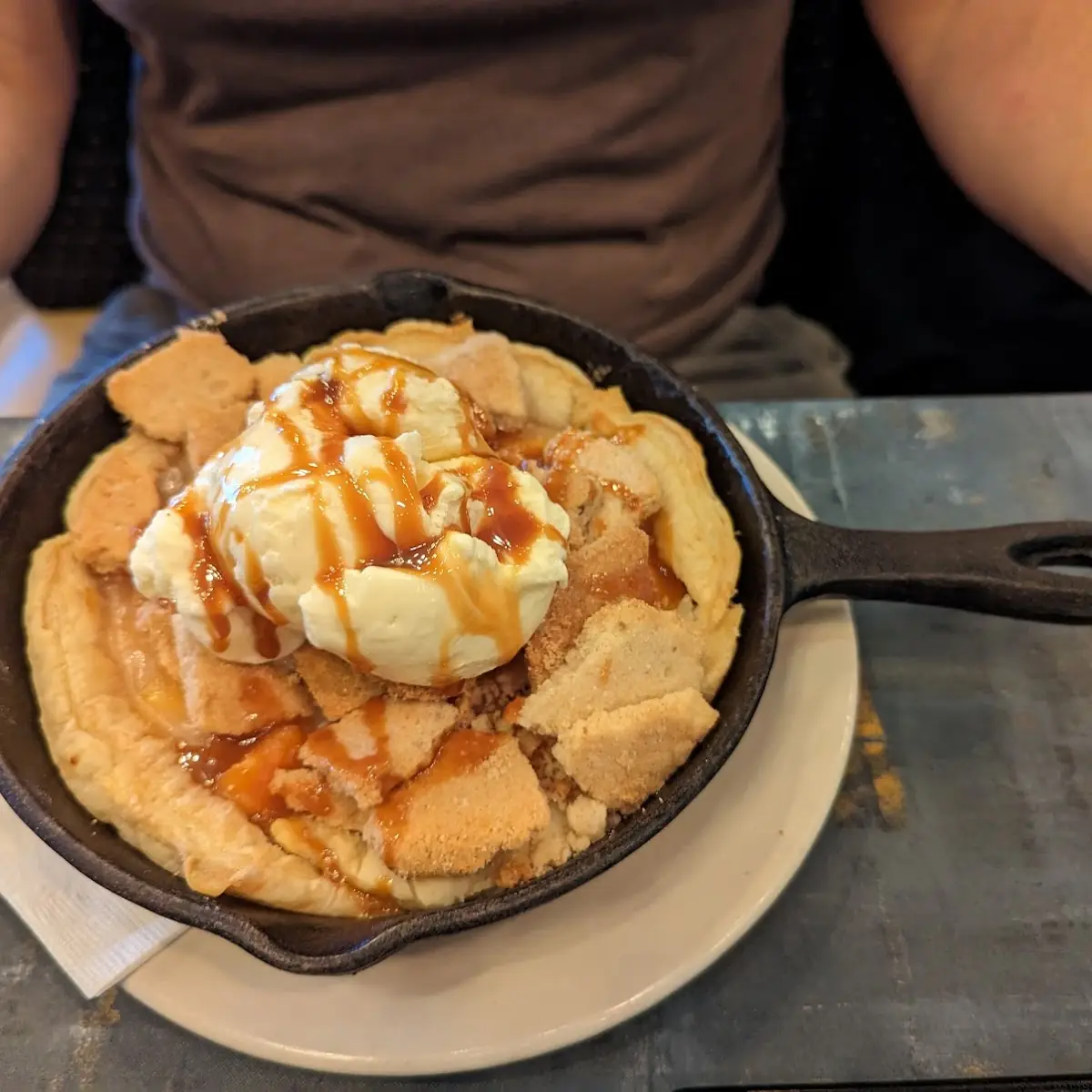 Biscochito Peach Cobbler