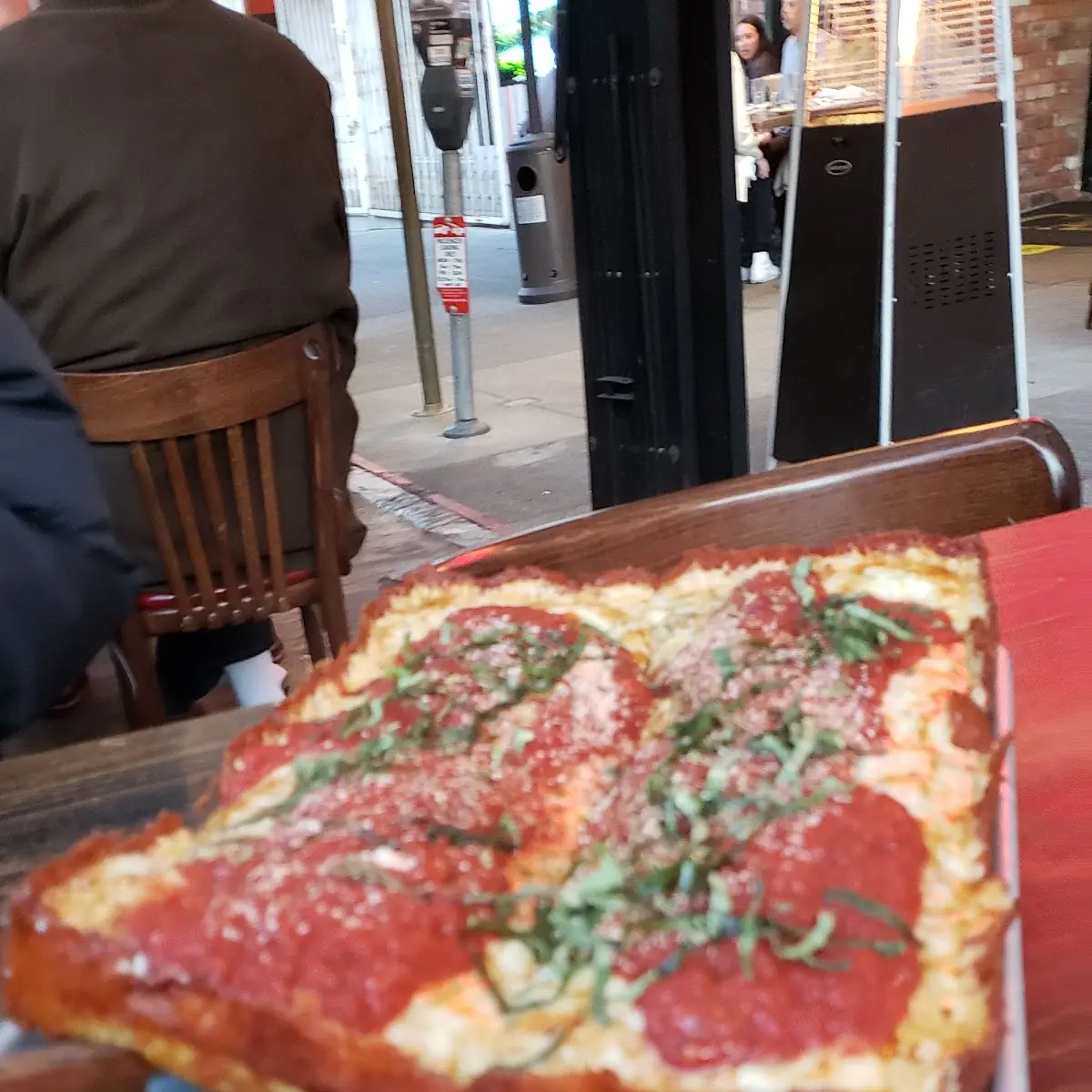 Detroit Pizza Margherita