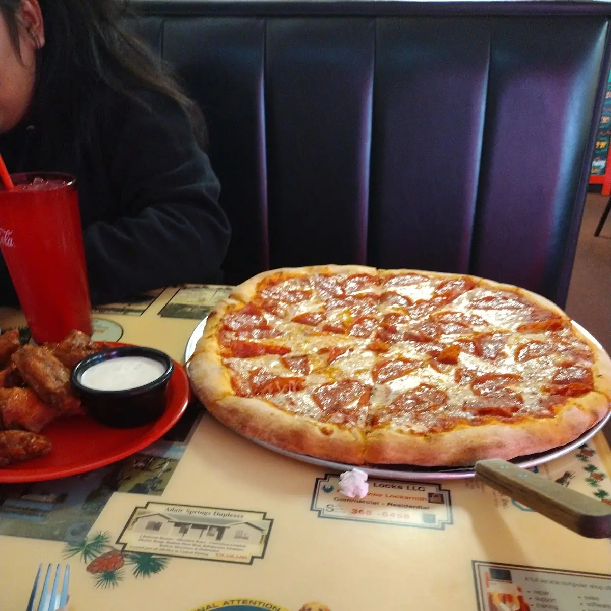 Large Pepperoni Pizza