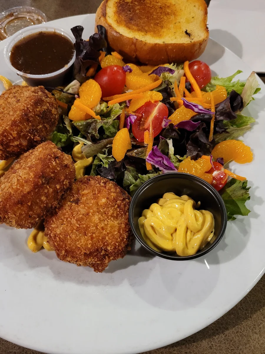 Crab Cake Salad