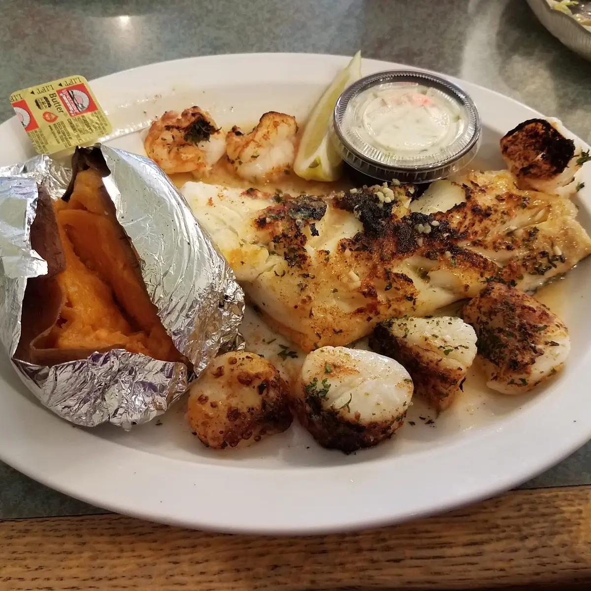 Broiled Seafood Platter