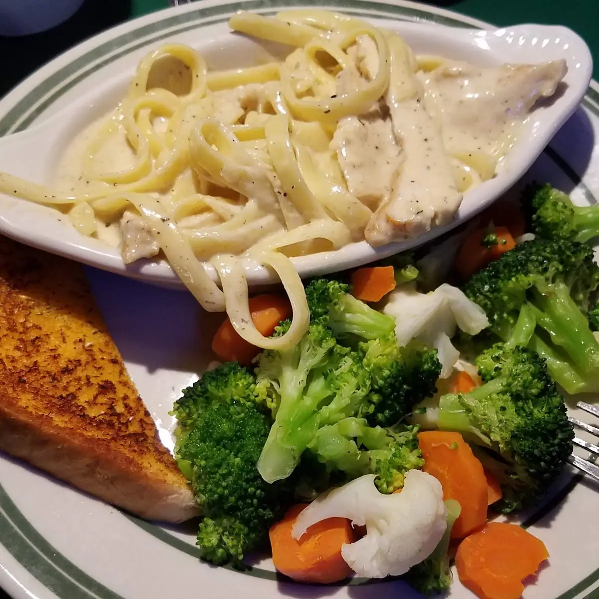 Shrimp Fettuccine Alfredo