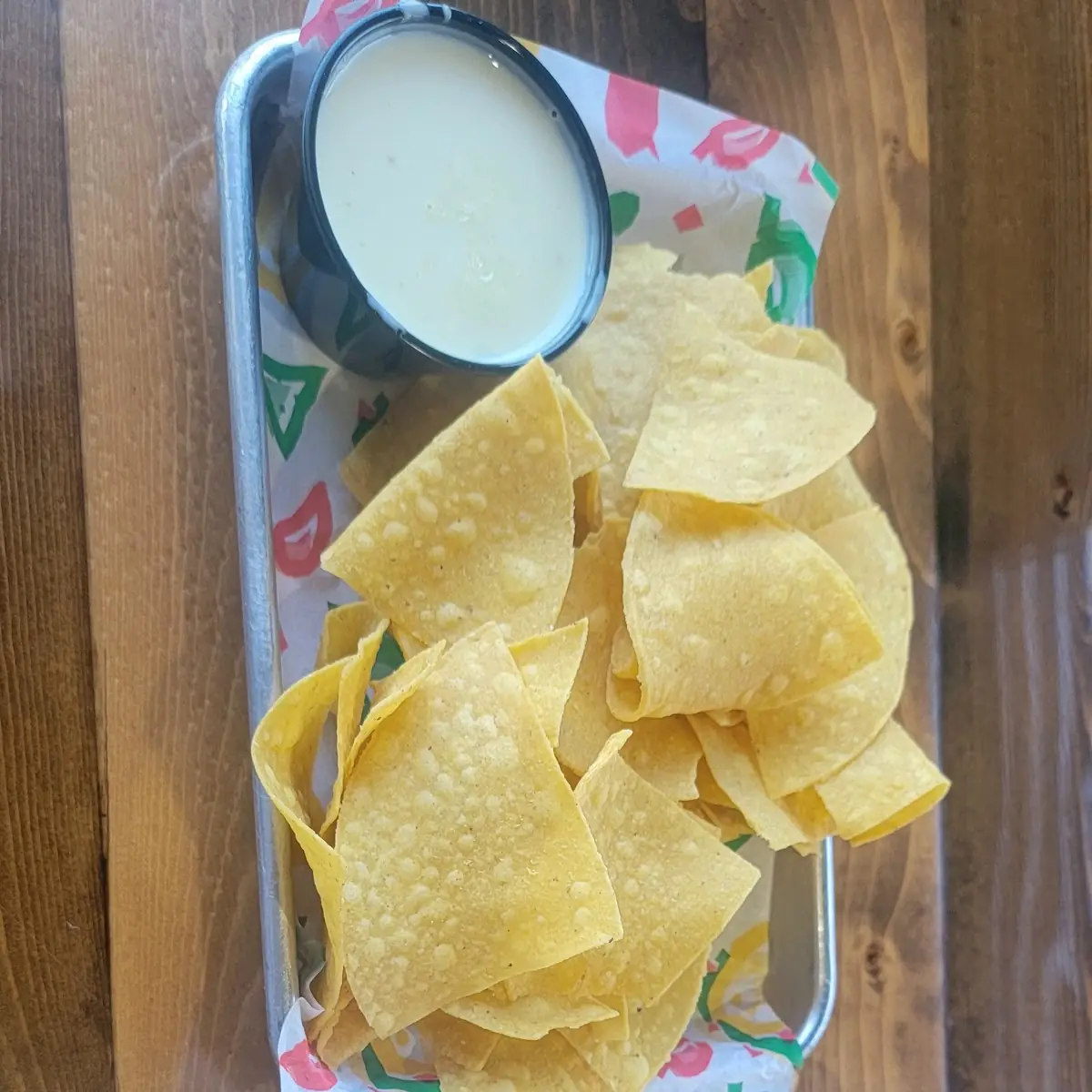 Queso & Chips