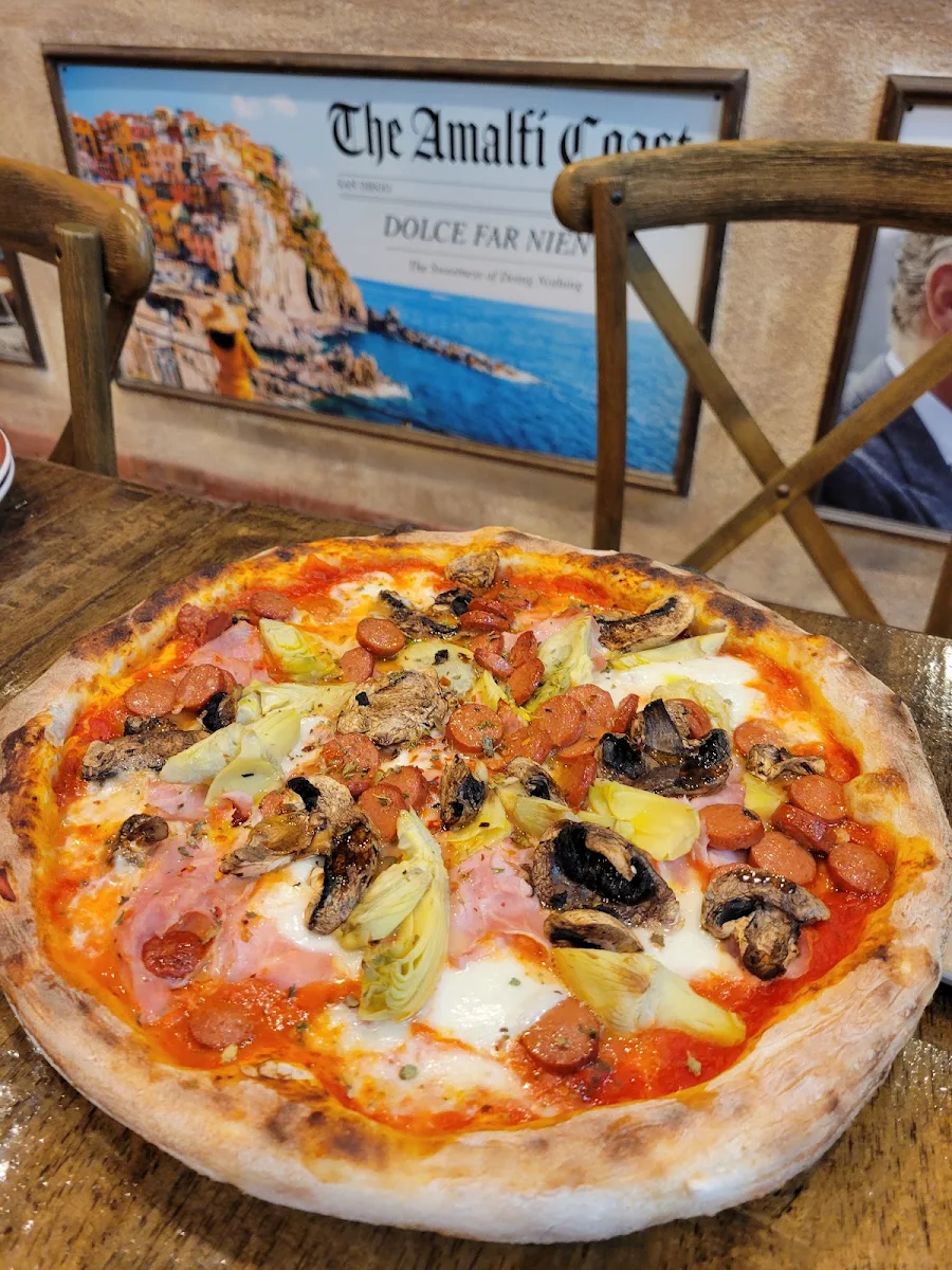 Capricciosa Pizza