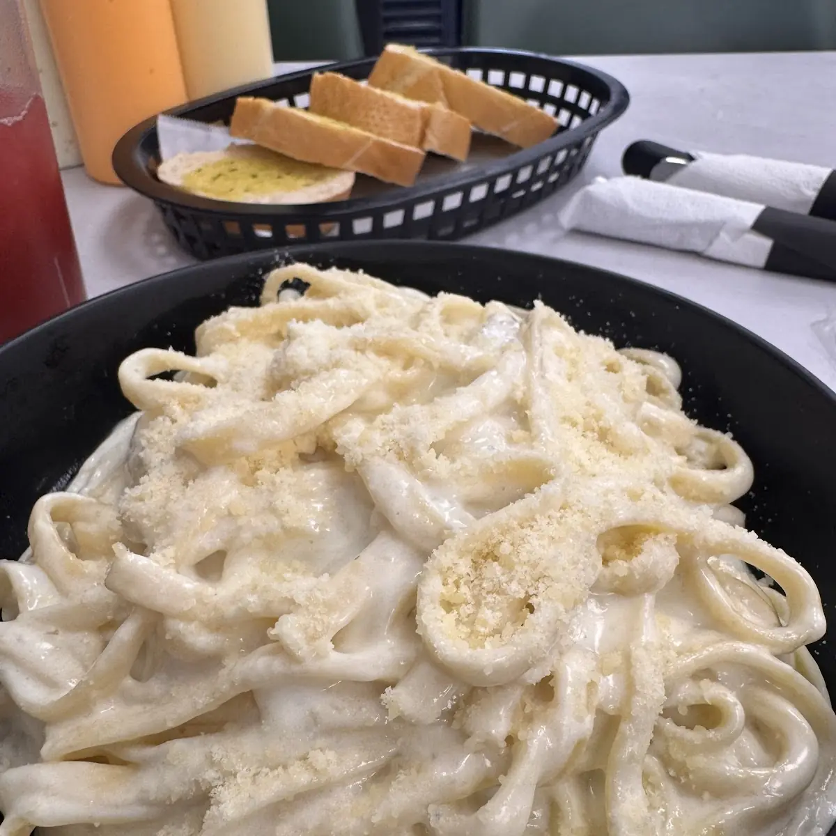 Fettuccine Alfredo