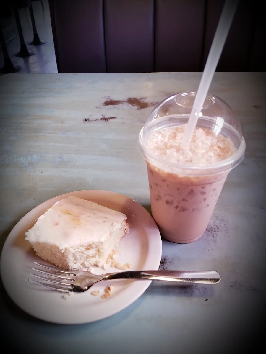 Iced White Chocolate Mocha & Key Lime Bar
