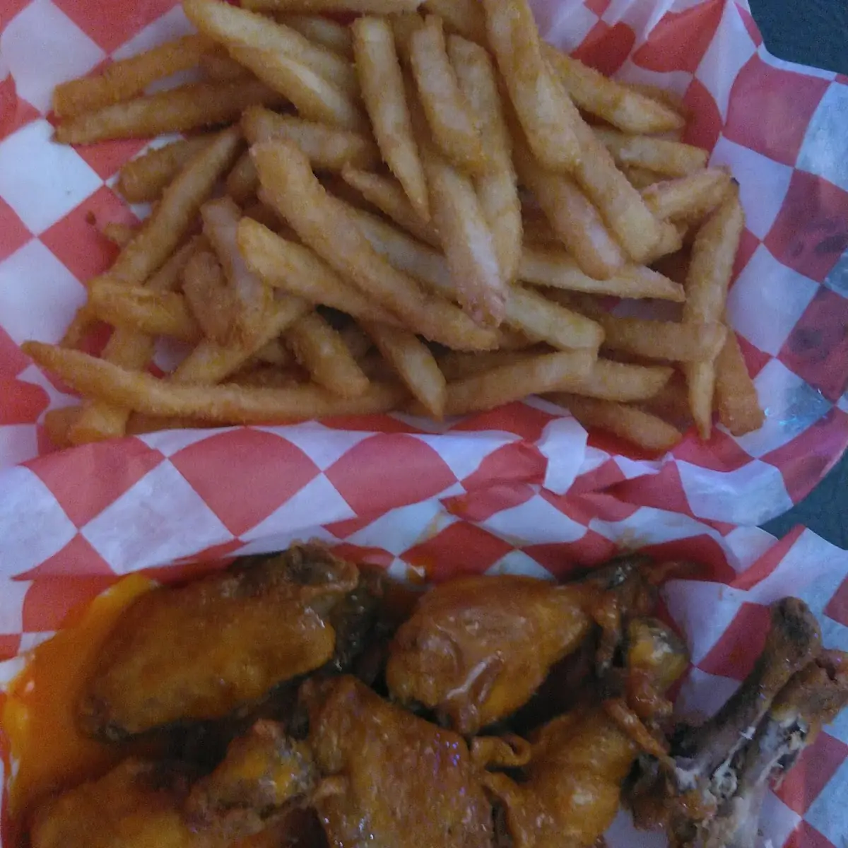 Mild Wings and Fries