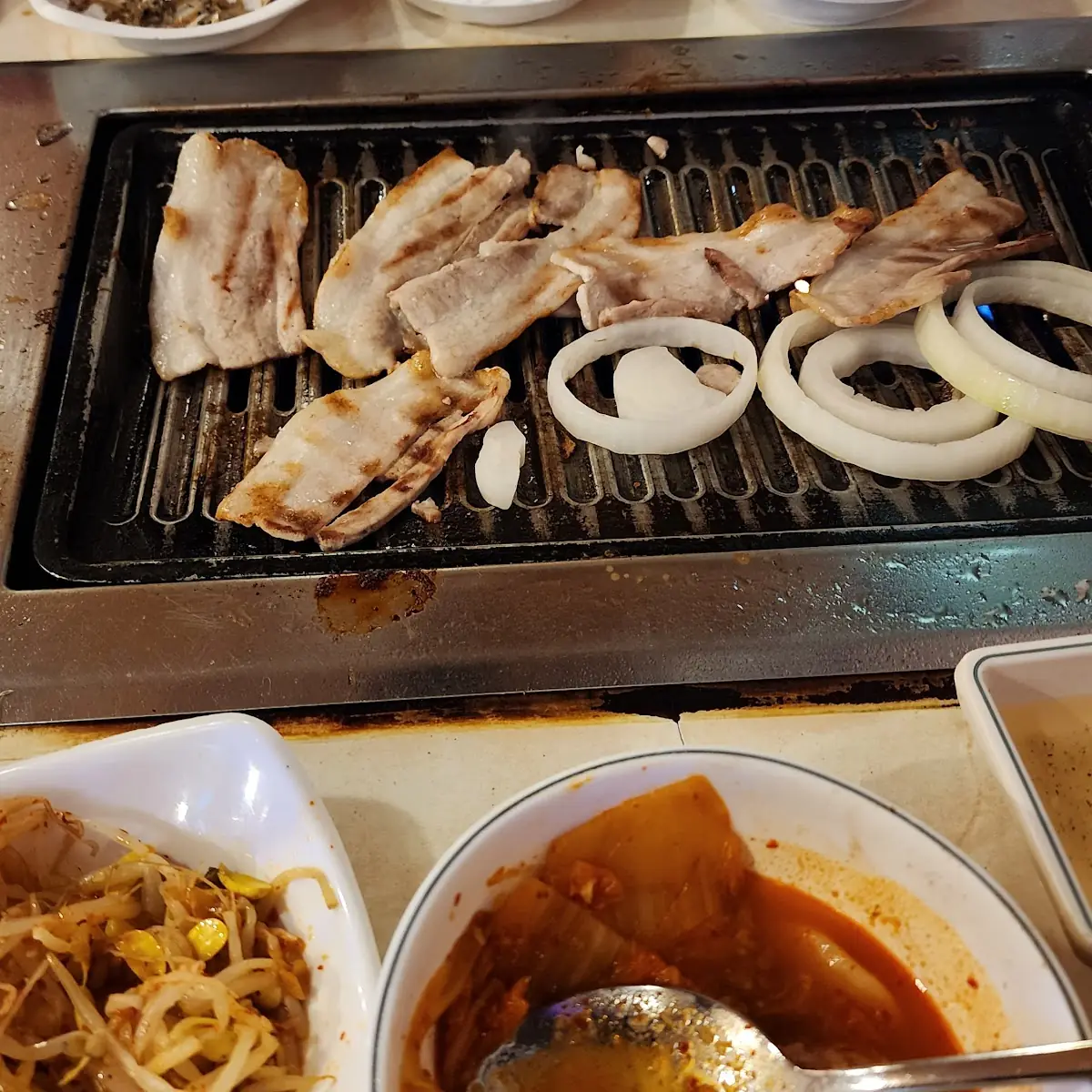 sliced pork belly 삼겹살