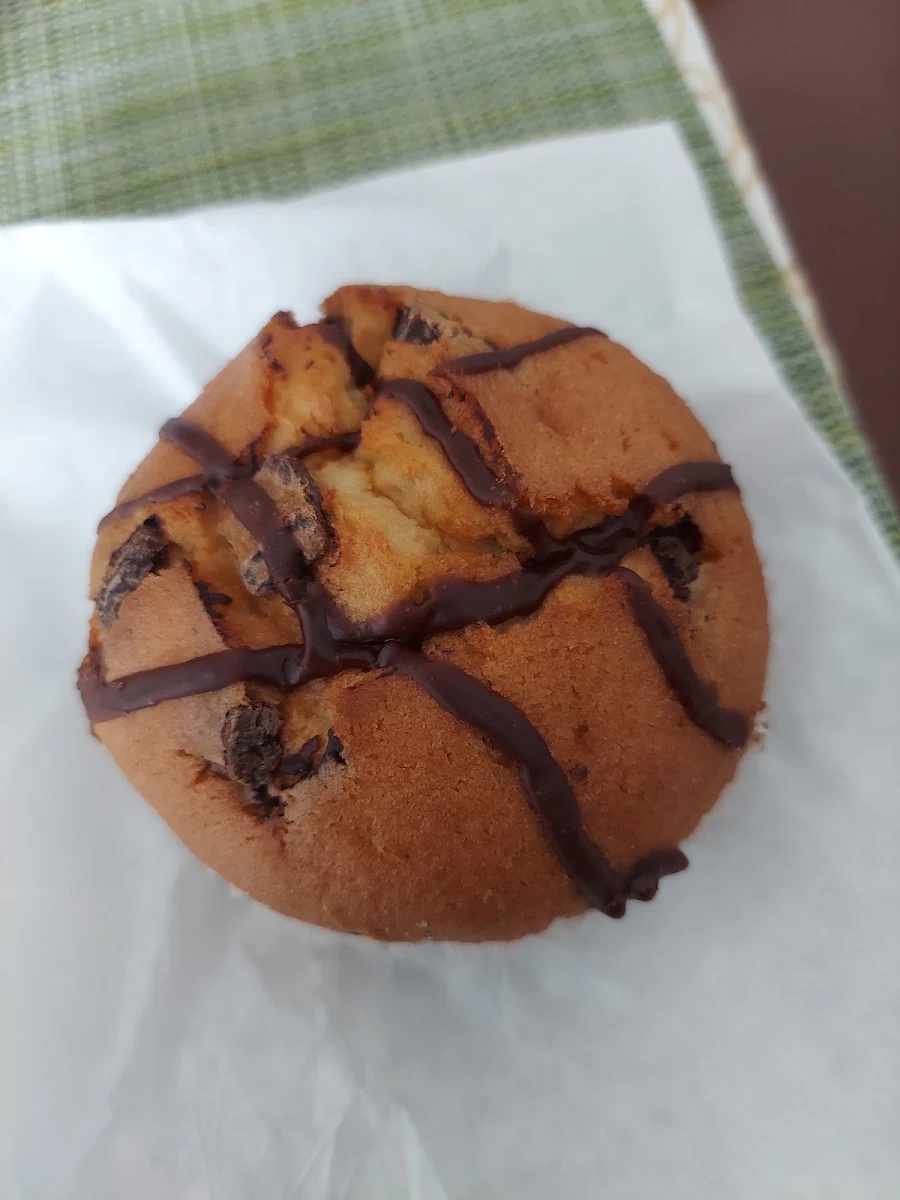 Chocolate Chip Muffin