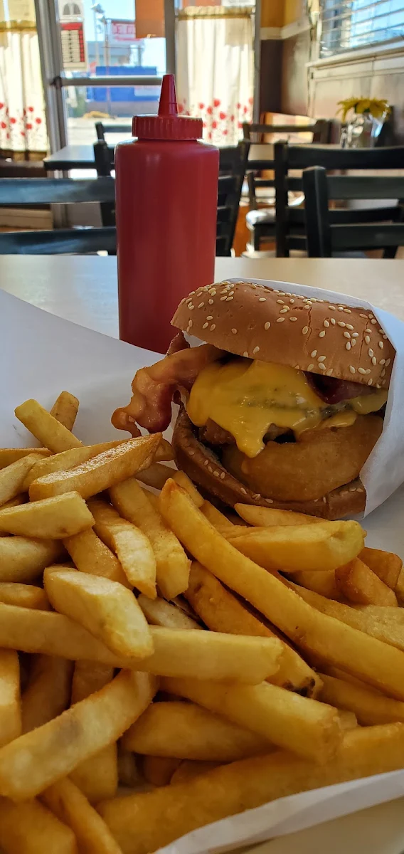 Western Bacon Cheeseburger