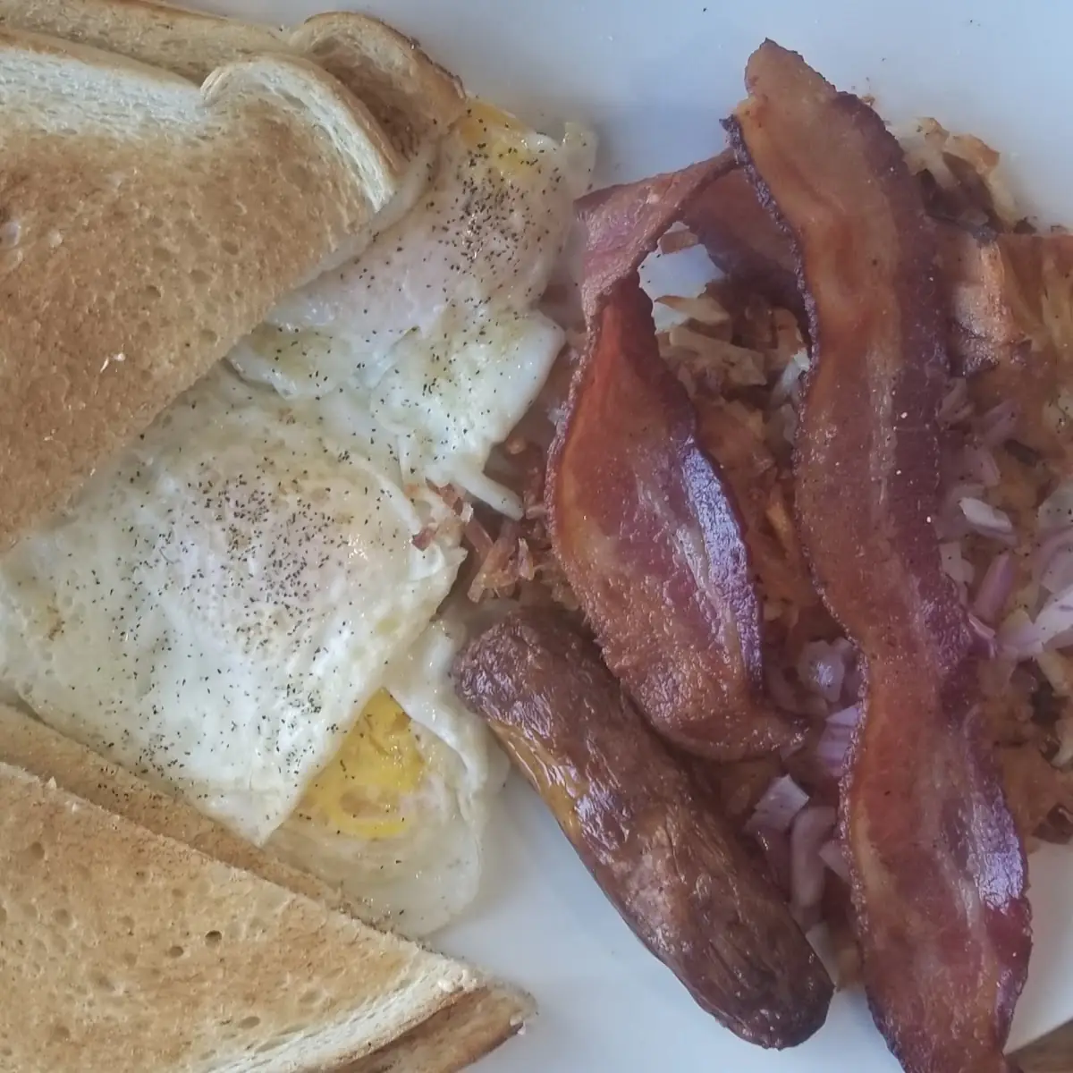 Eggs Hash Browns