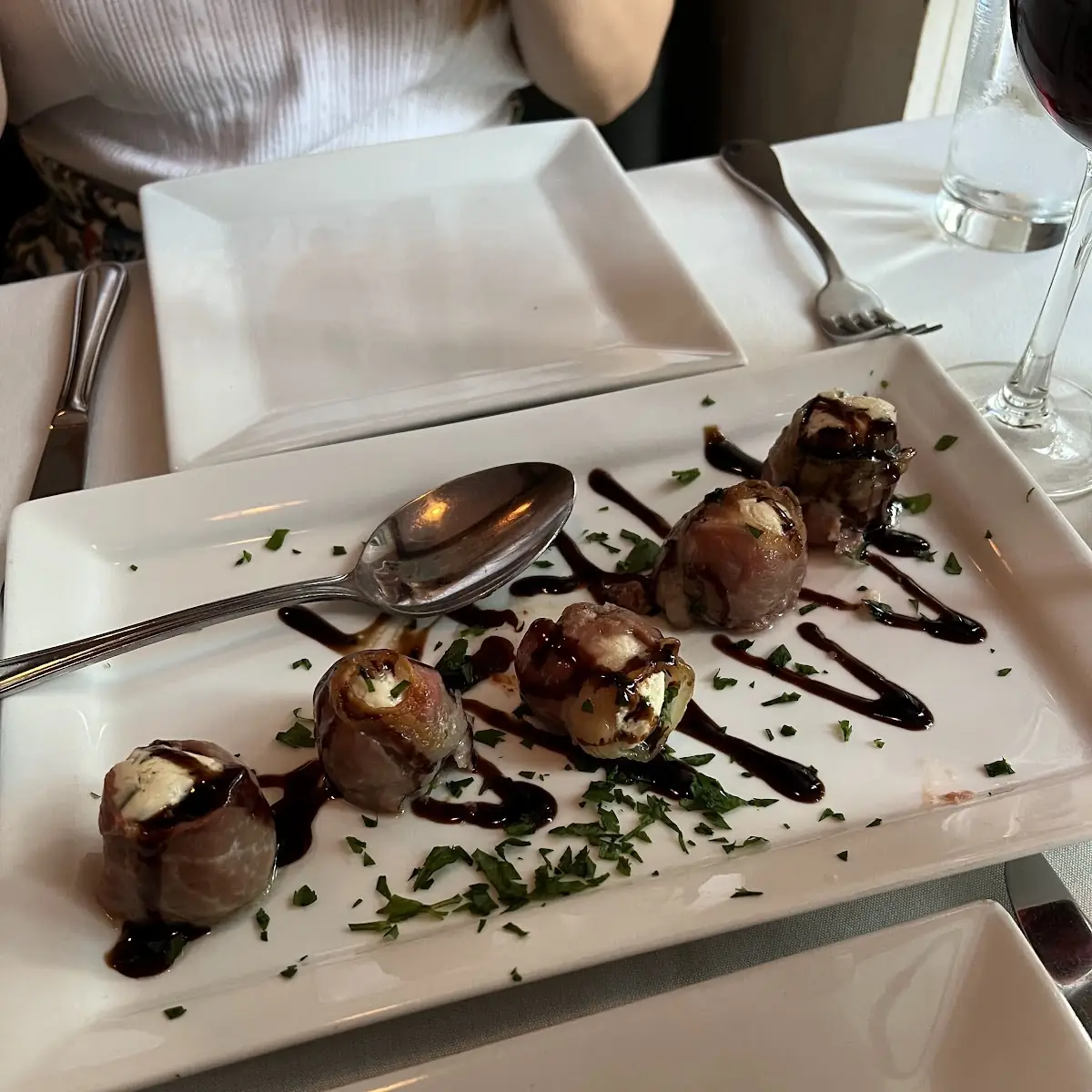 Figs Stuffed with Goat Cheese