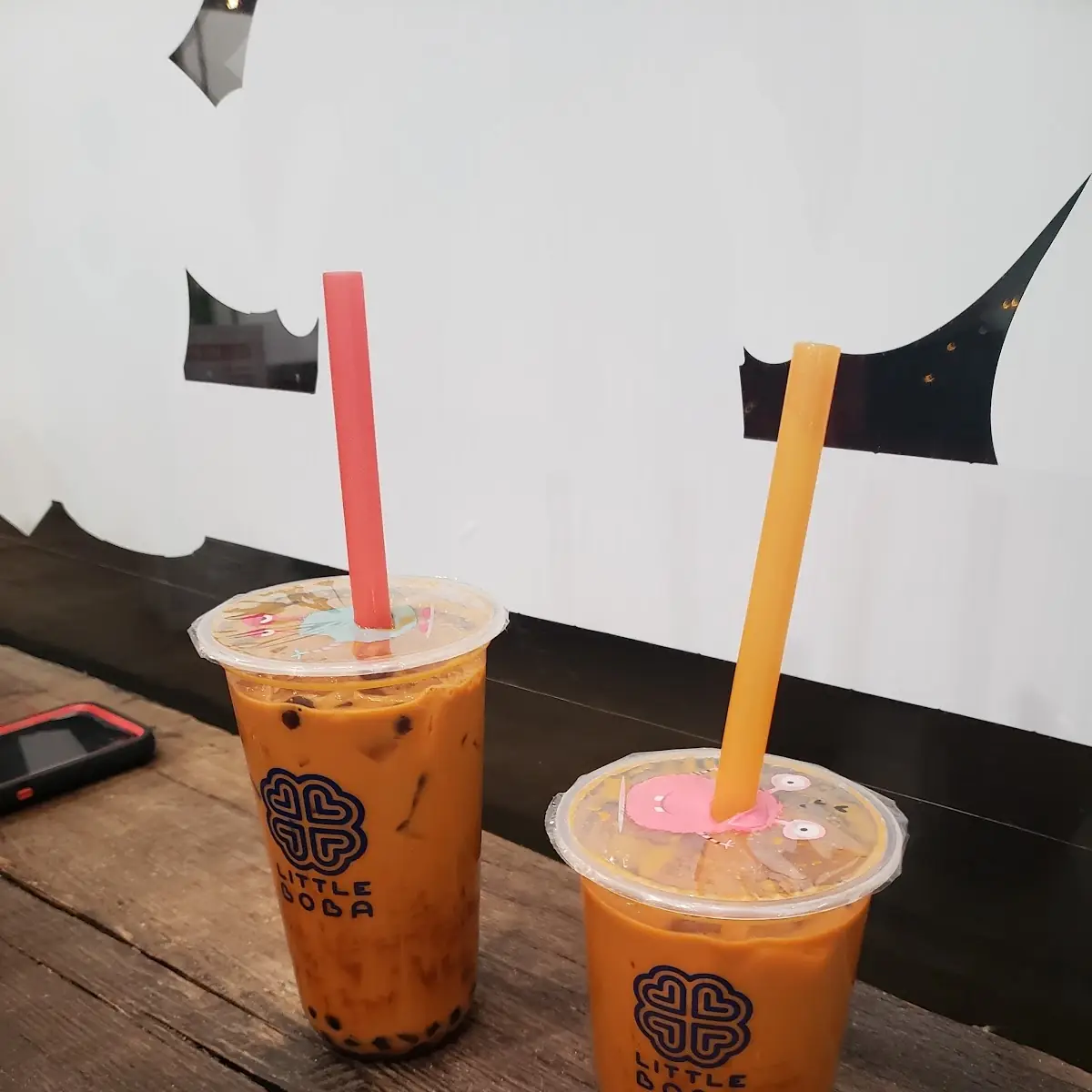 Large Mango Lychee Tea with Passion Fruit Boba