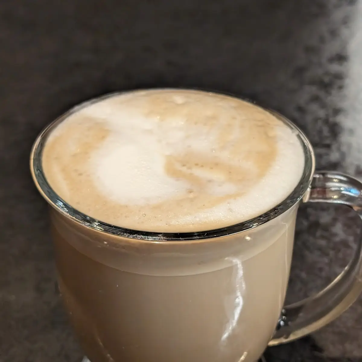 Caffe' Latte