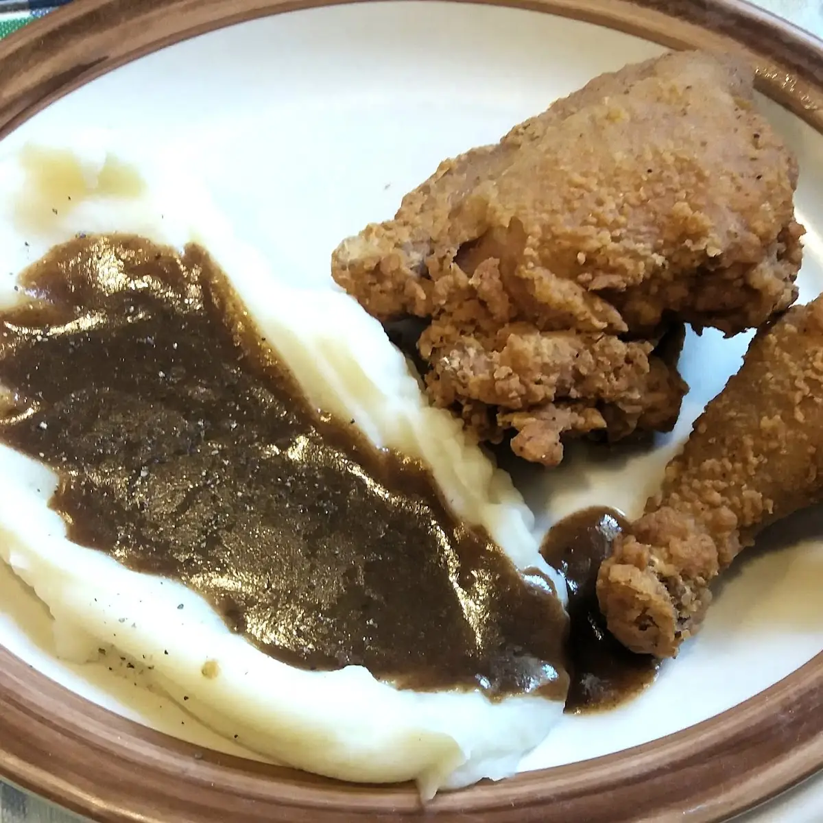 Fried Chicken & Mashed Potatoes and Gravy
