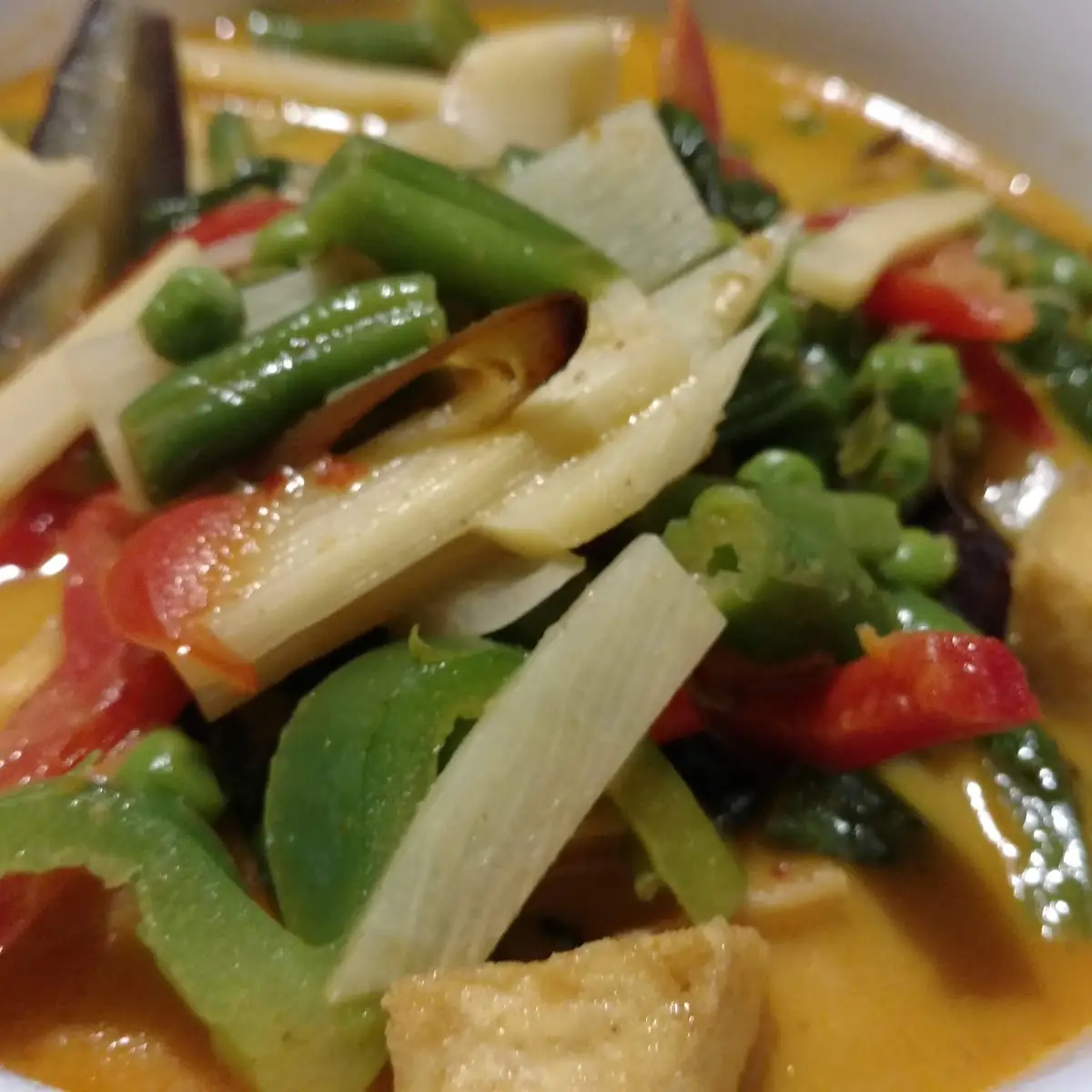 Red Curry with Bean Curd and Eggplant
