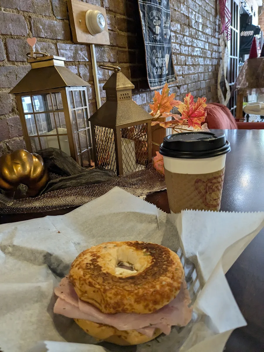Penelope Bagel Sandwich