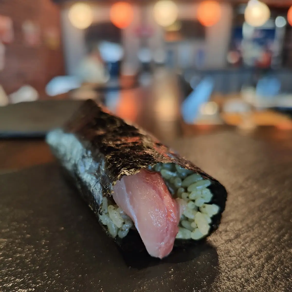 Yellowtail Roll