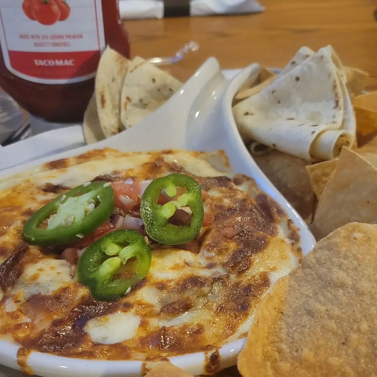 Chips & Queso Platter Serves 8