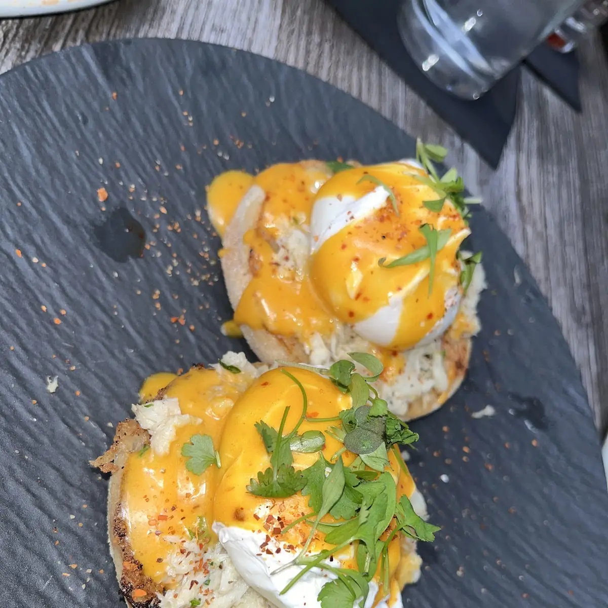 Crab Benedict