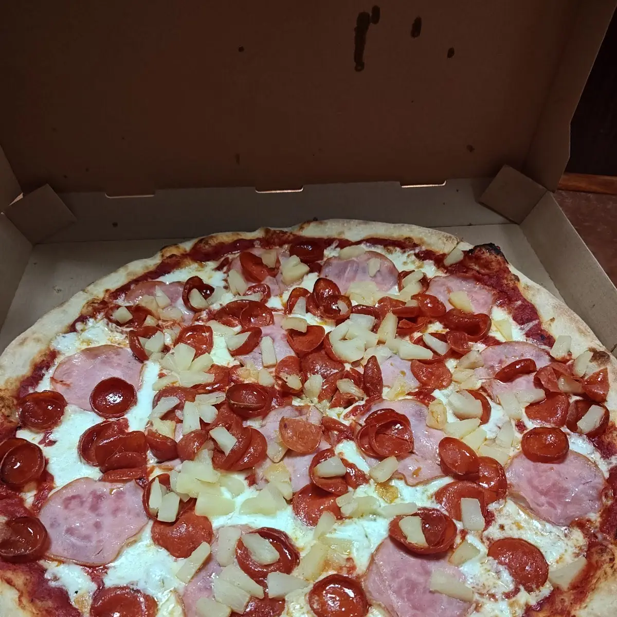 Hawaiian Pizza
