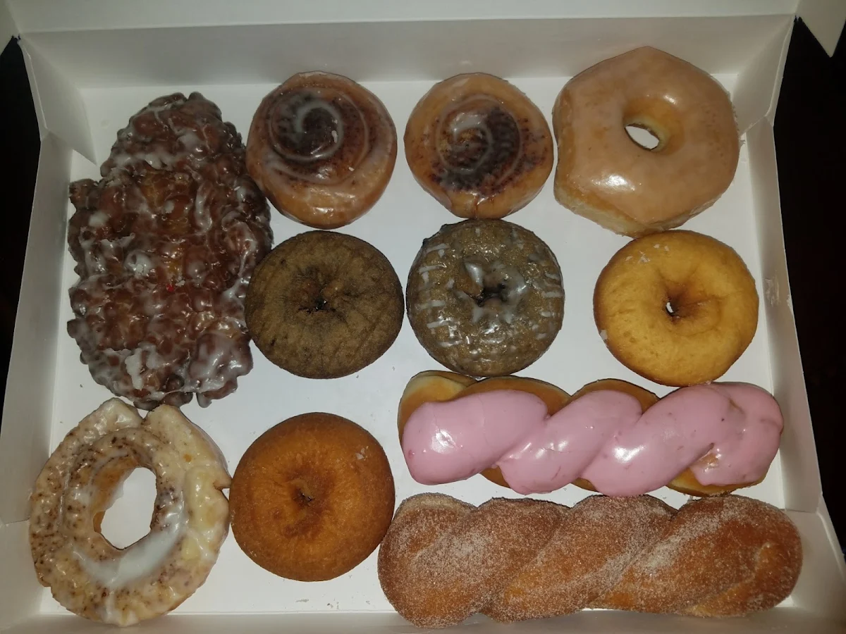 Croissant Donut (Cronut)
