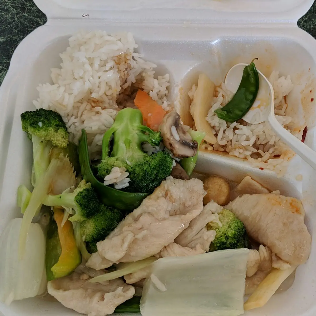 Chicken with Garlic Sauce