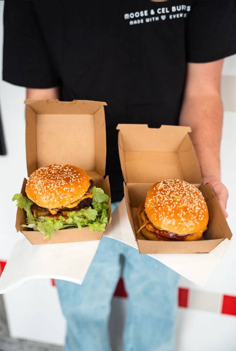 Highlights, Moose&Cel Burgers