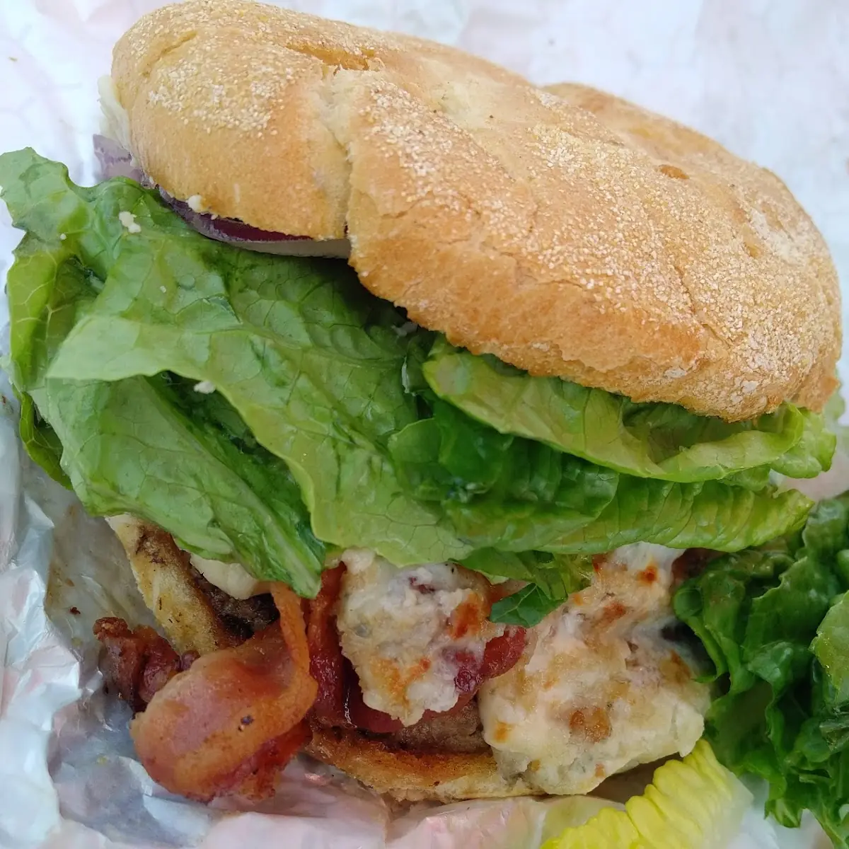 Hamburger with Blue Cheese and Bacon