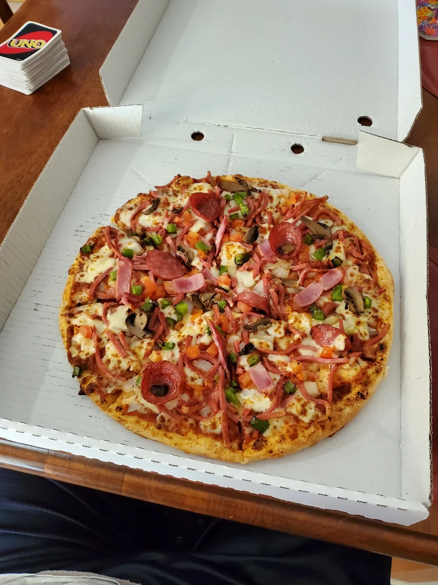 Supreme Pizza, En-Joy Pizza