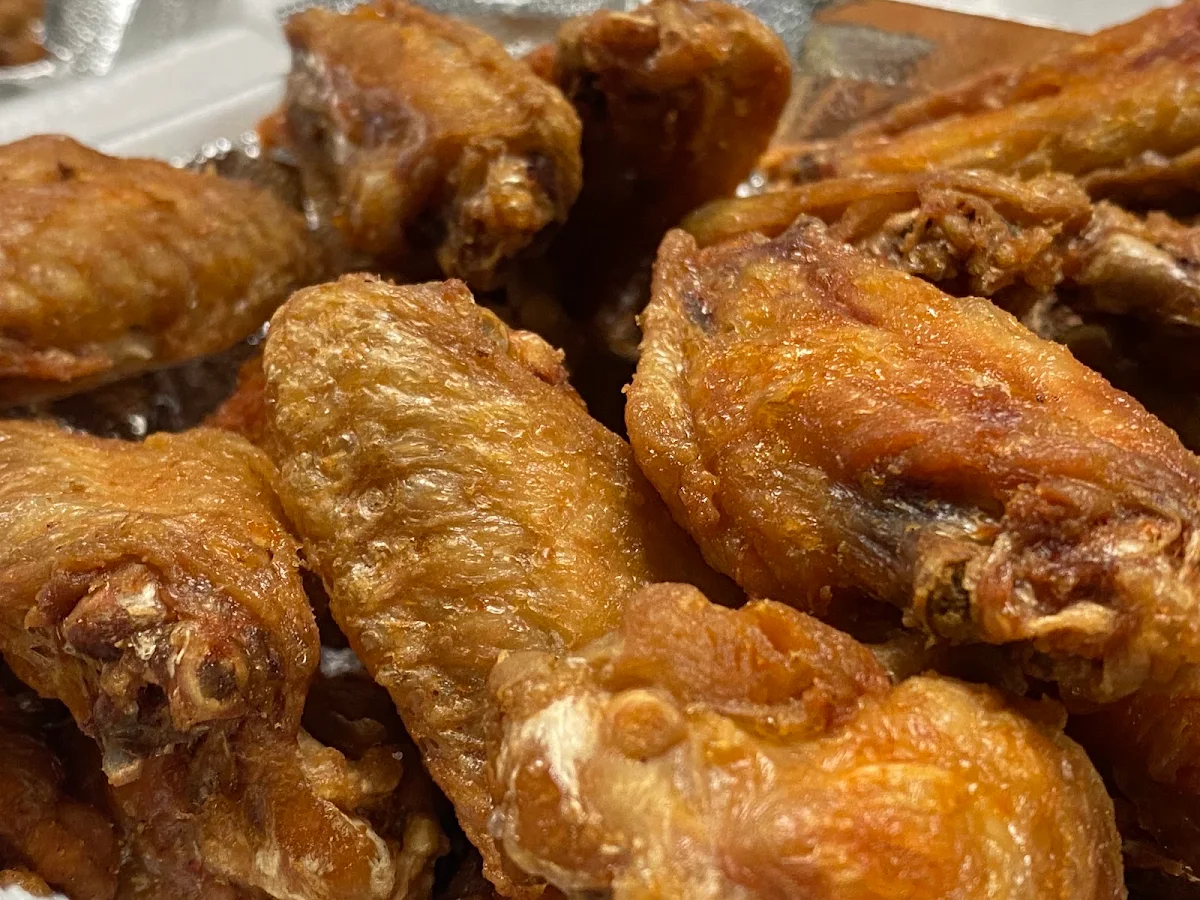 Battered Wings, Randy's Pizza - Kearney Lake