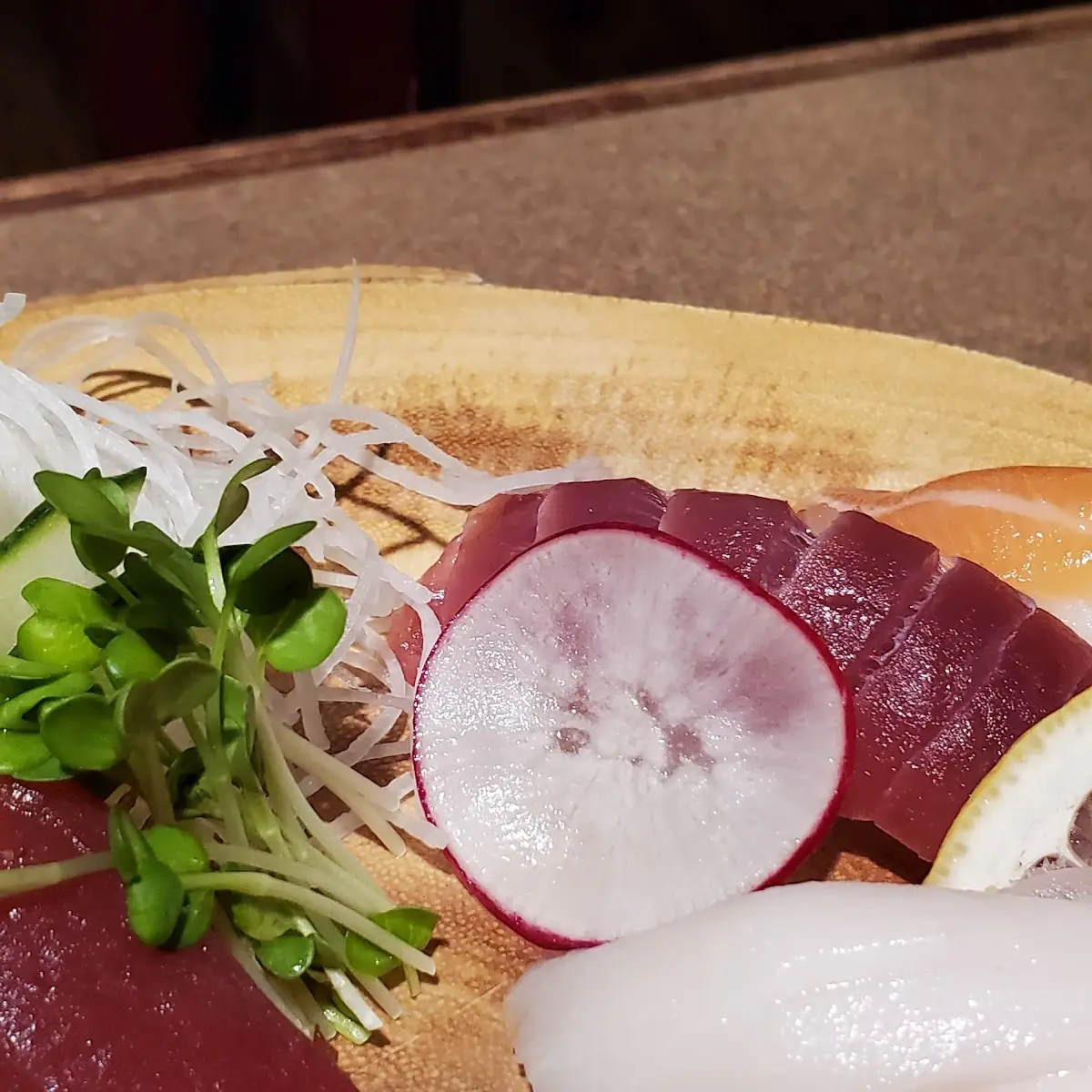 Sushi & Sashimi Deluxe