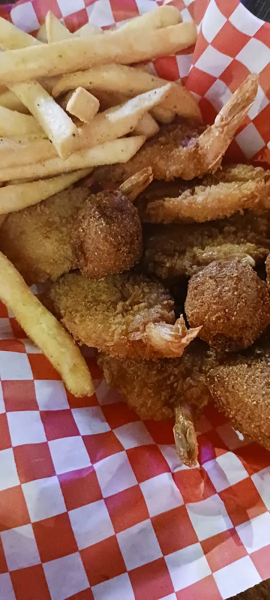 Catfish and Chips Nugget Basket