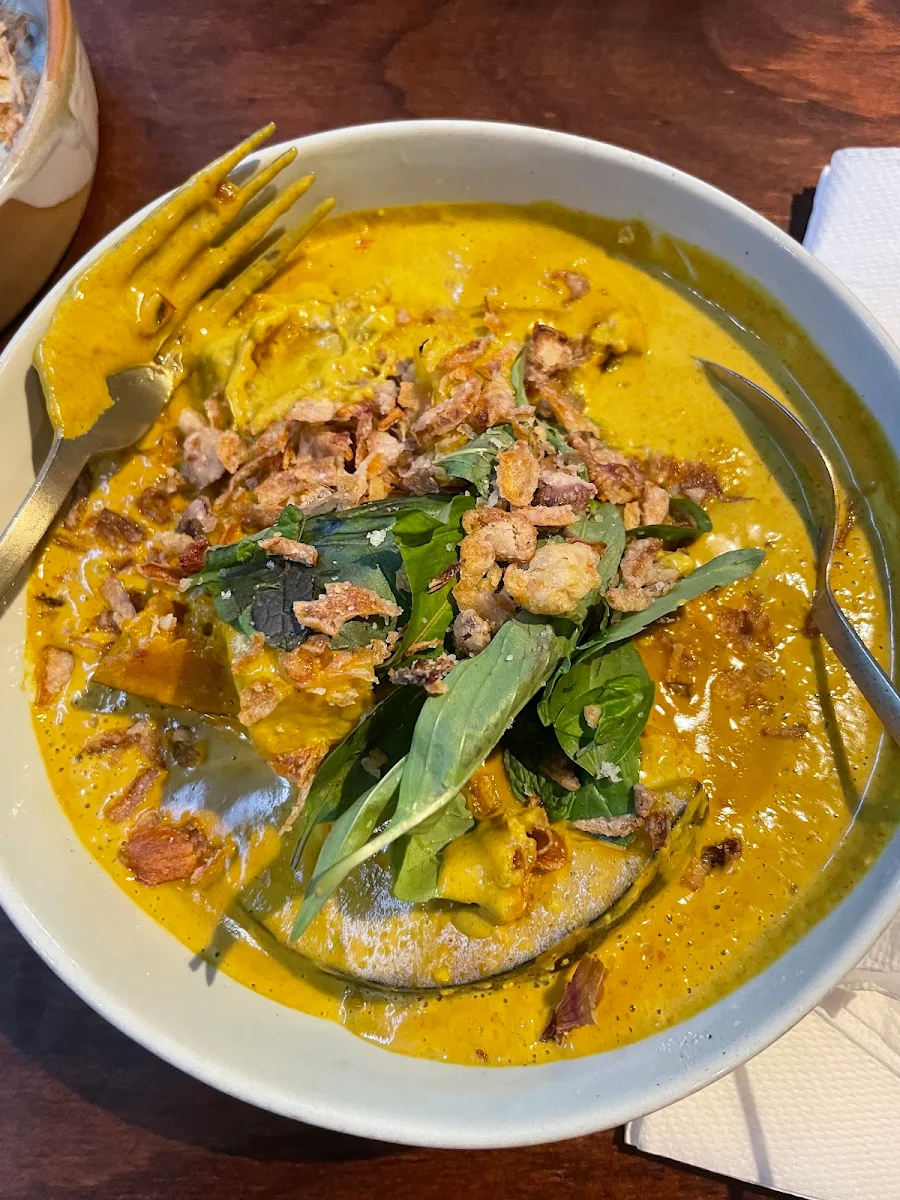 Yellow Curry, Little Sister Restaurant & Cocktail Bar