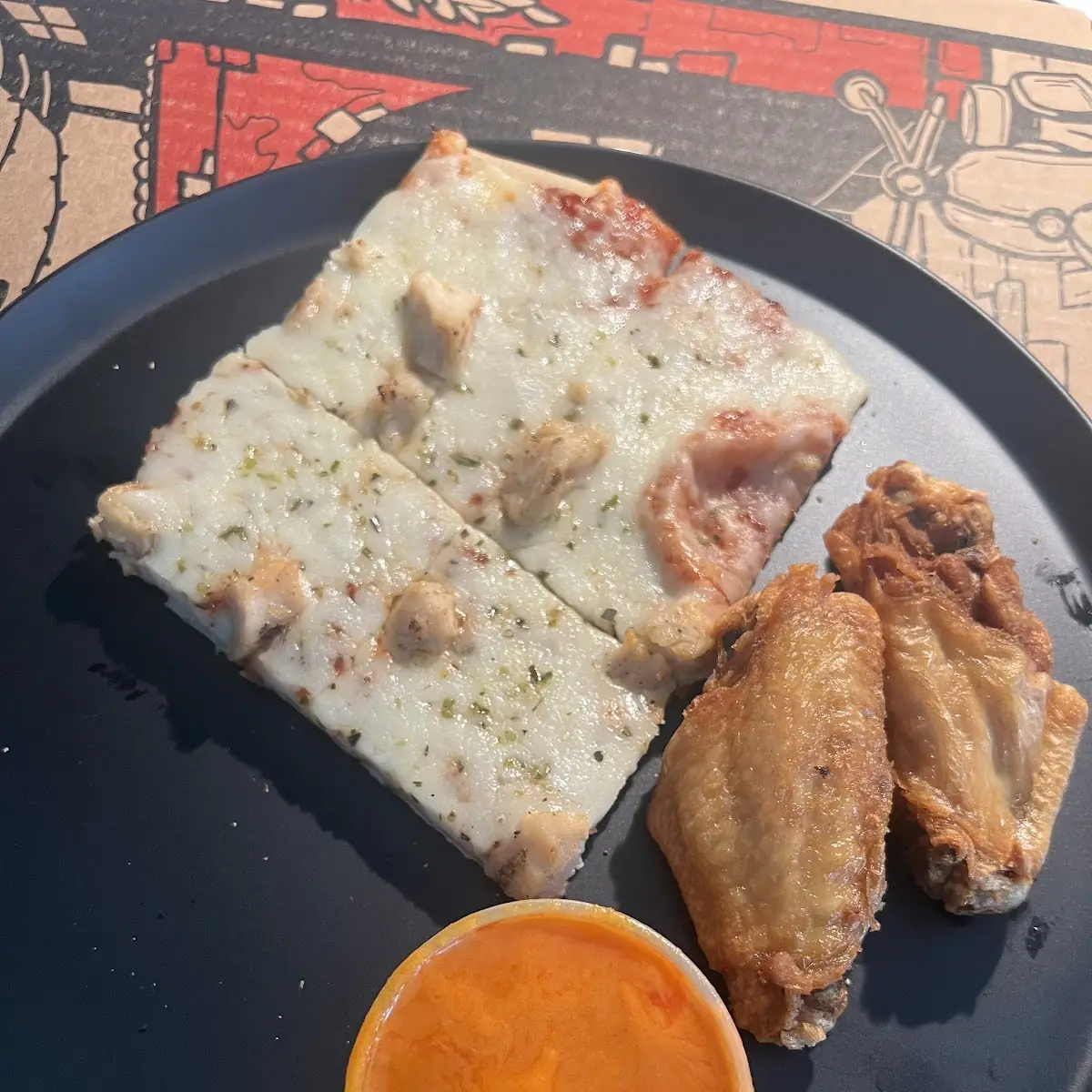 BBQ Chicken Pizza and Wings