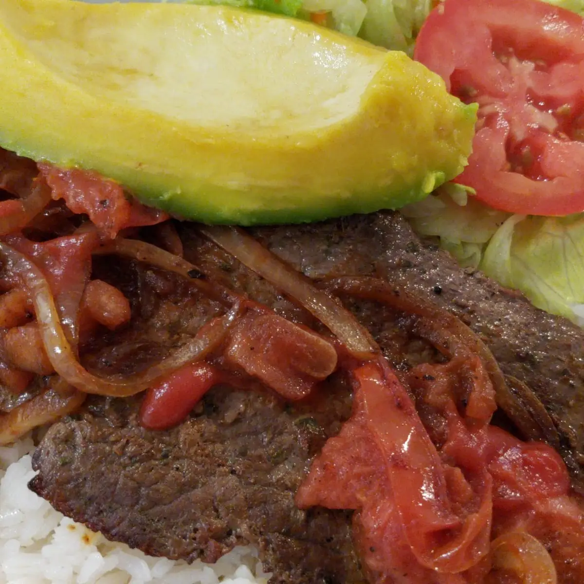 Bistec Encebollado